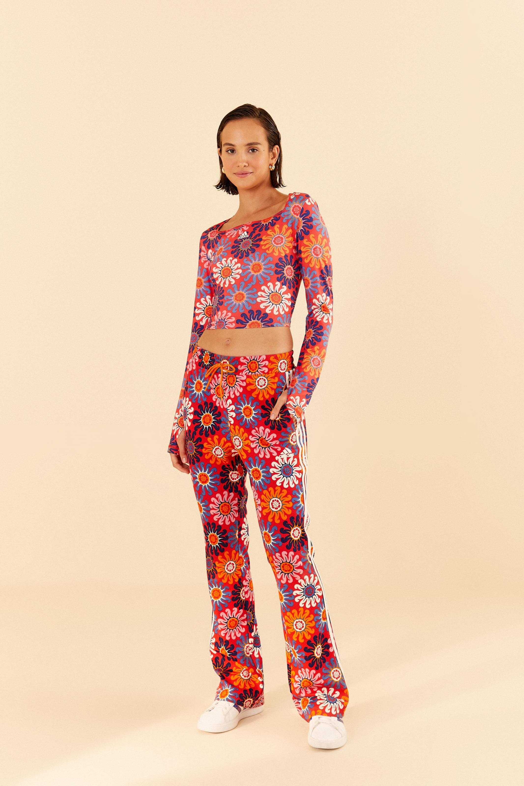 Conjunto Adidas Estampado Sunny Day Vivid Red