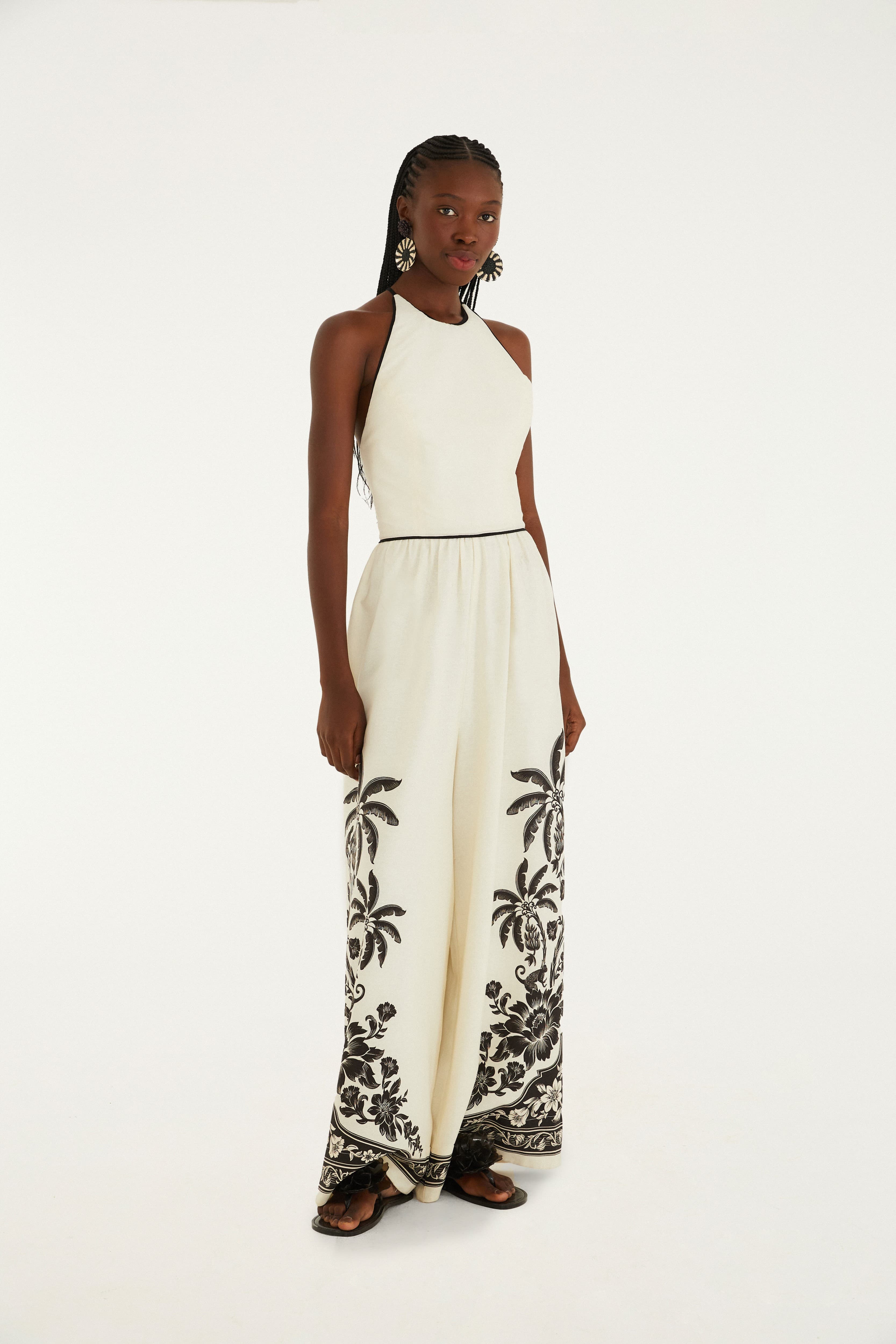 Macacão Pantalona Frente Única Estampado Guanacaste